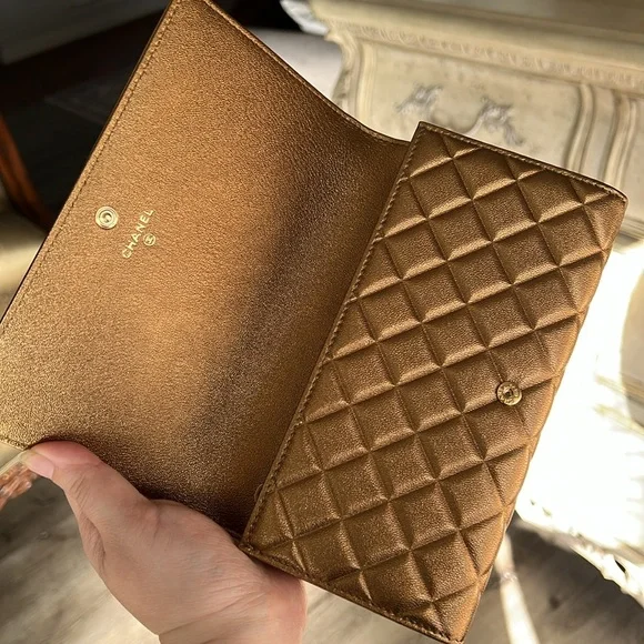 Chanel Dark Gold Quilted Flap Wallet - Picture 4 of 5